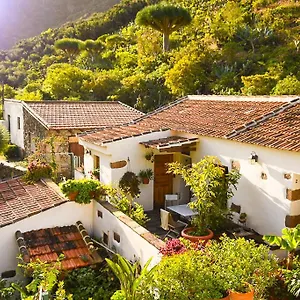 https://islanaga-tenerife.in-canary-islands.com