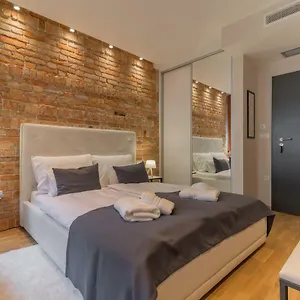 https://apartment-anchy.hotelinzadar.com